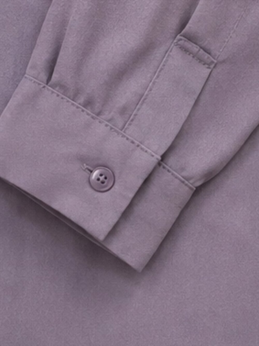 Forever 21 Lavender Purple Satin Button Down Blouse Size Medium NWT - Picture 4 of 6